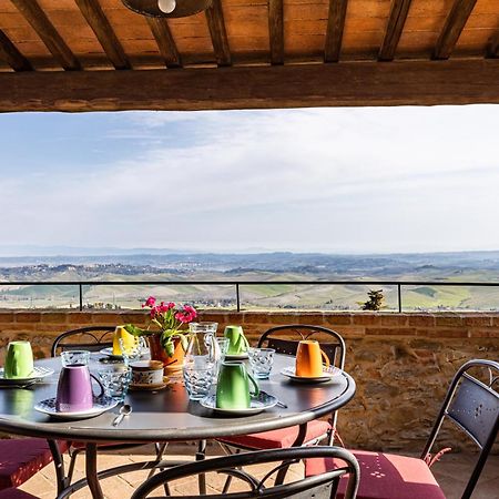 La Terrazza Villa Chianni Dış mekan fotoğraf